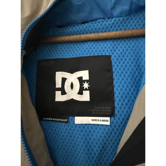 DC SHOE COMPANY USA Men’s Defy Snow Ski and Snowboard Jacket 10,000mm - Picture 4 of 12